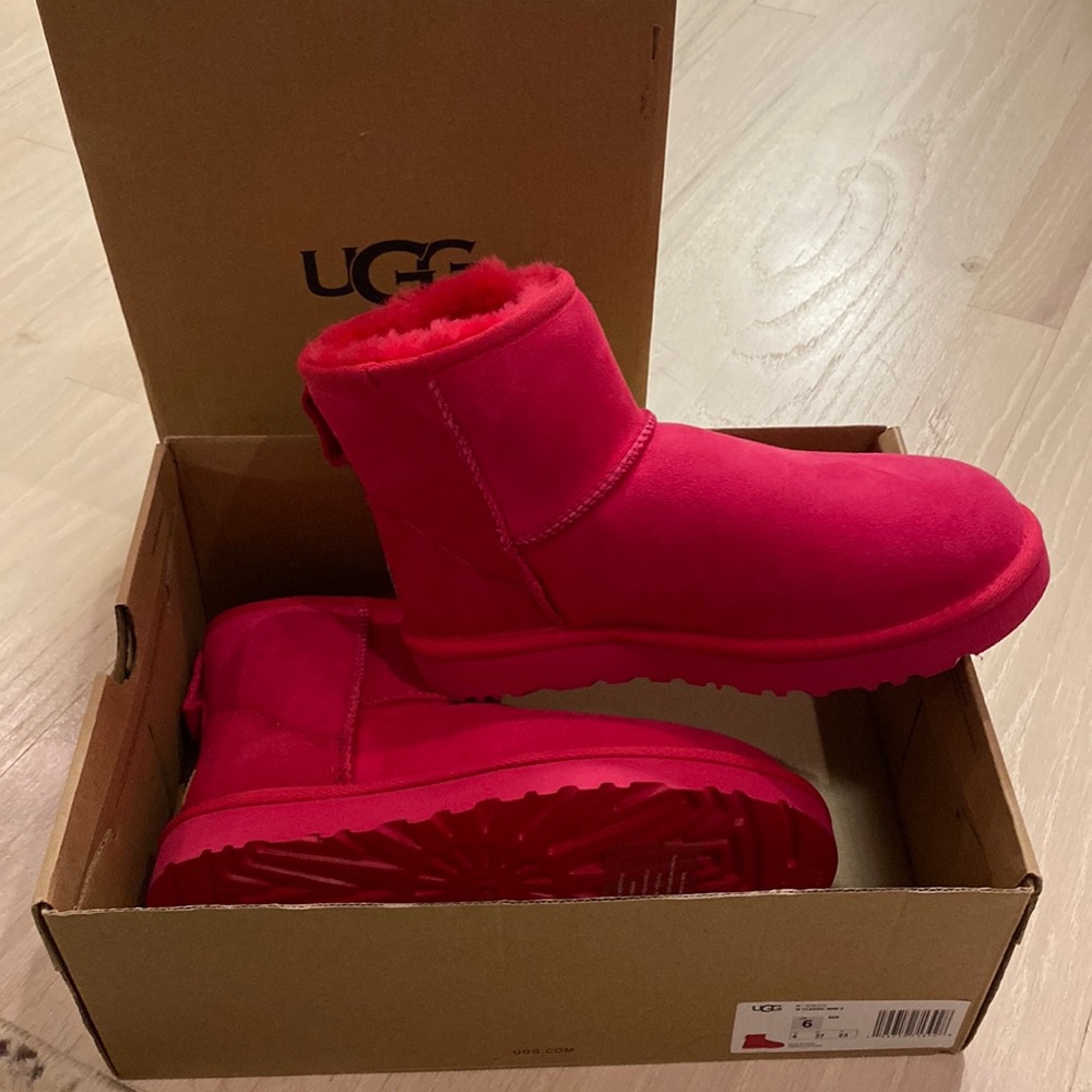 UGG Classic Mini II Pink Barbie  size 6 NWT